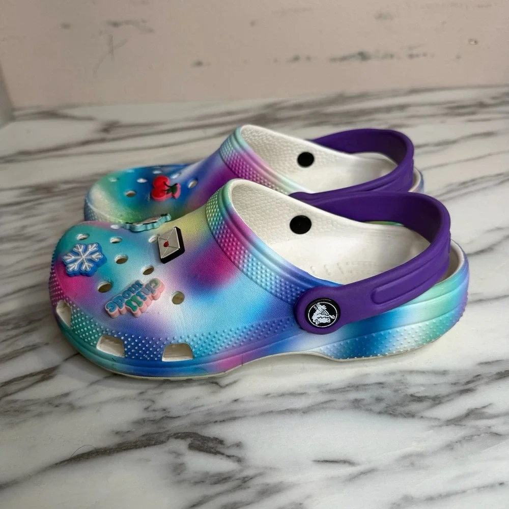 Crocs Kids Classic Purple Blue Marbled Clogs Girls Size J3 Charms Slip on Shoes